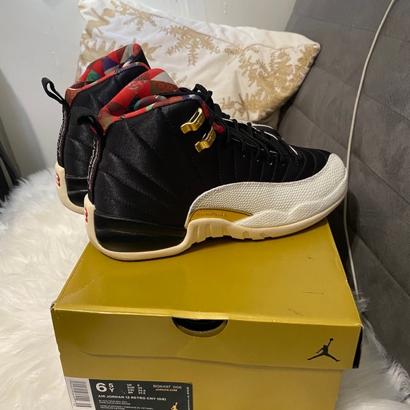 Jordan 12s - Picture 4 of 9